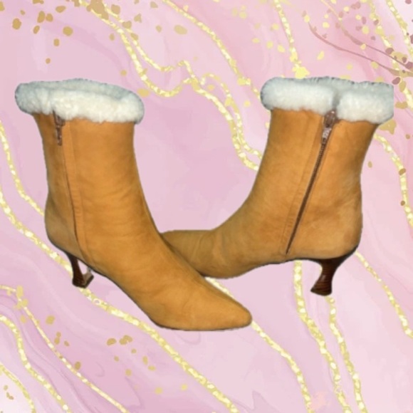 Bally Shearling Suede Booties Heels, Size 7.5, Made in Italy - Picture 12 of 12